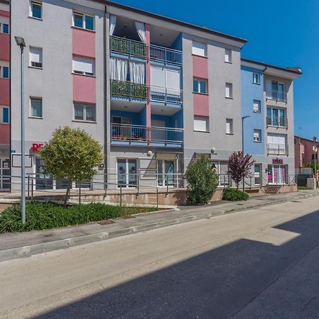 Apartment Melarnian Near The Beach In אומאג מראה חיצוני תמונה