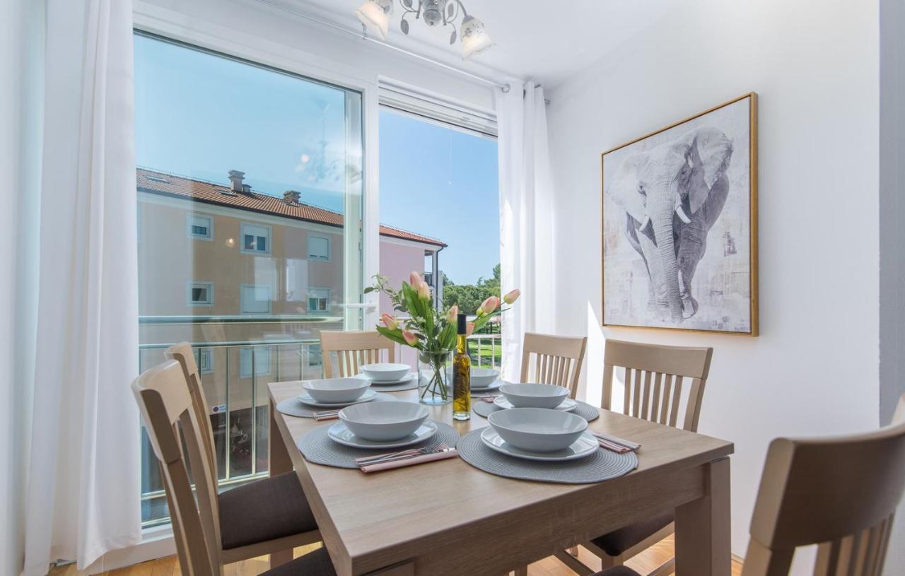 Apartment Melarnian Near The Beach In אומאג מראה חיצוני תמונה