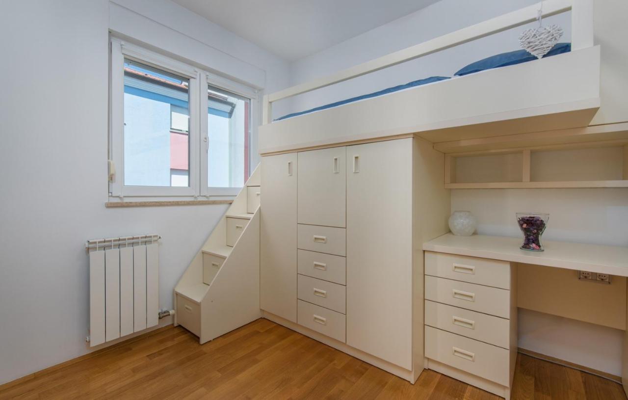 Apartment Melarnian Near The Beach In אומאג מראה חיצוני תמונה
