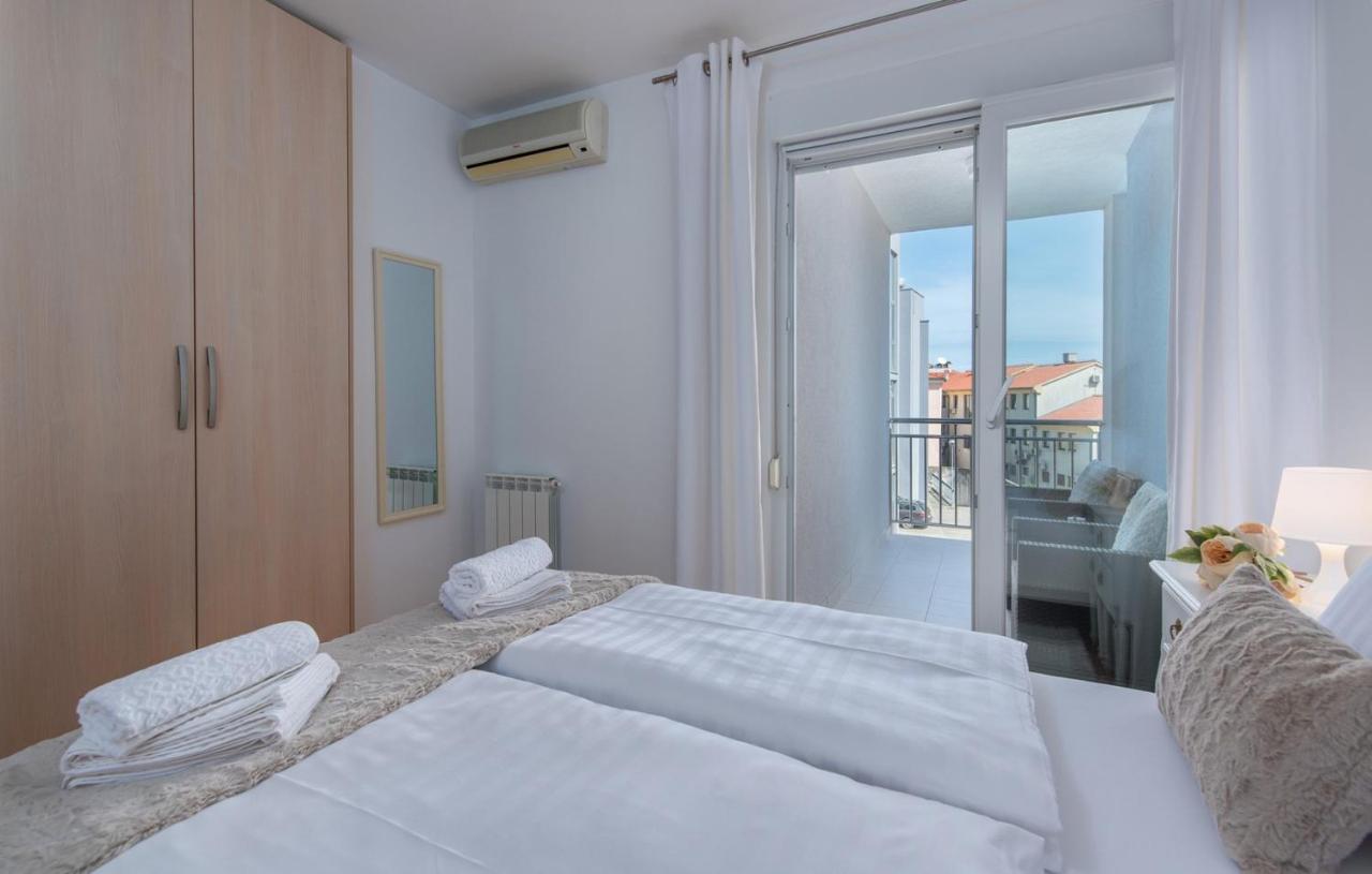 Apartment Melarnian Near The Beach In אומאג מראה חיצוני תמונה
